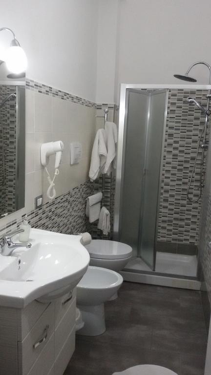 ماراتييا B&B Hf Fiorella المظهر الخارجي الصورة