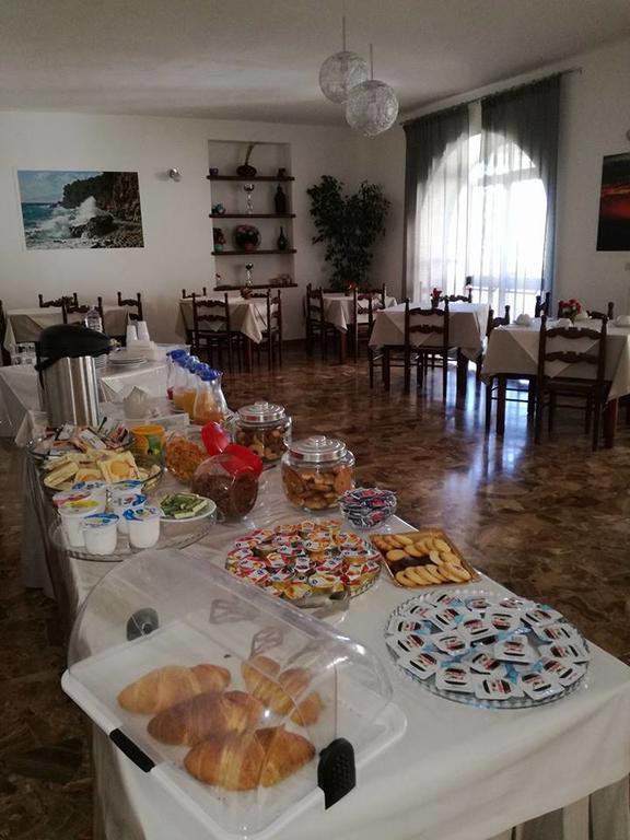 ماراتييا B&B Hf Fiorella المظهر الخارجي الصورة